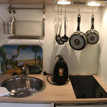 Maison Cliquot - Centre Apartment