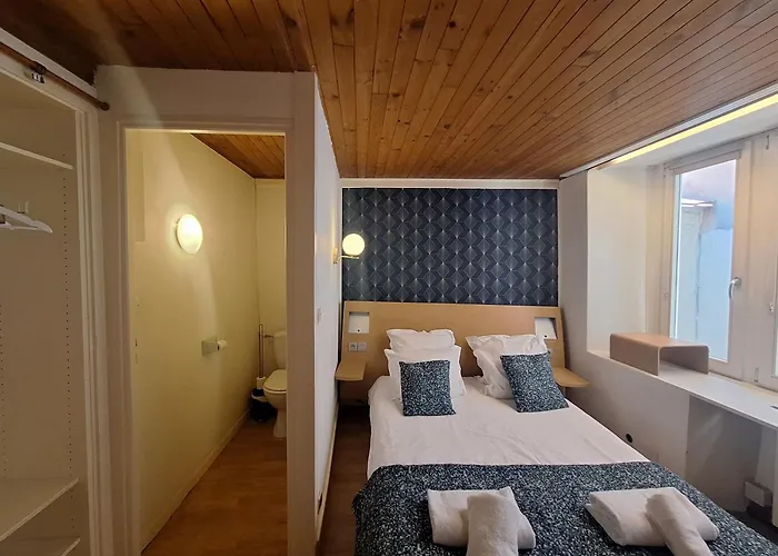 Maison Cliquot - Centre Apartment *